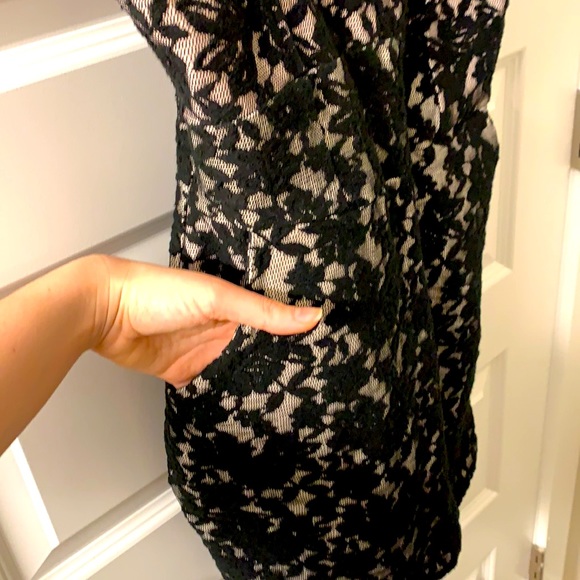 Strapless black and beige floral dress with pockets! From urban behaviour - Picture 3 of 6